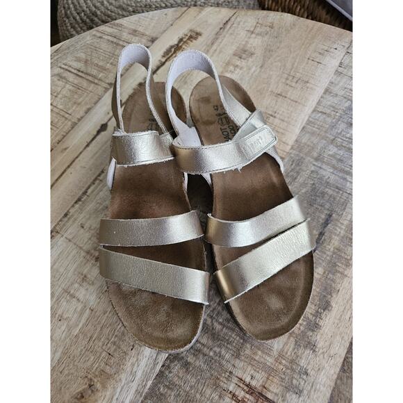 Naot Kayla Size 42 Sandals Rose Gold Metallic Leather Wedge Strappy Slingback - Picture 1 of 9